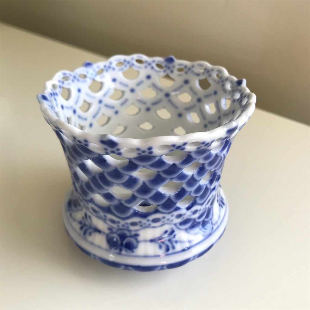 Cigarette and cigar cup