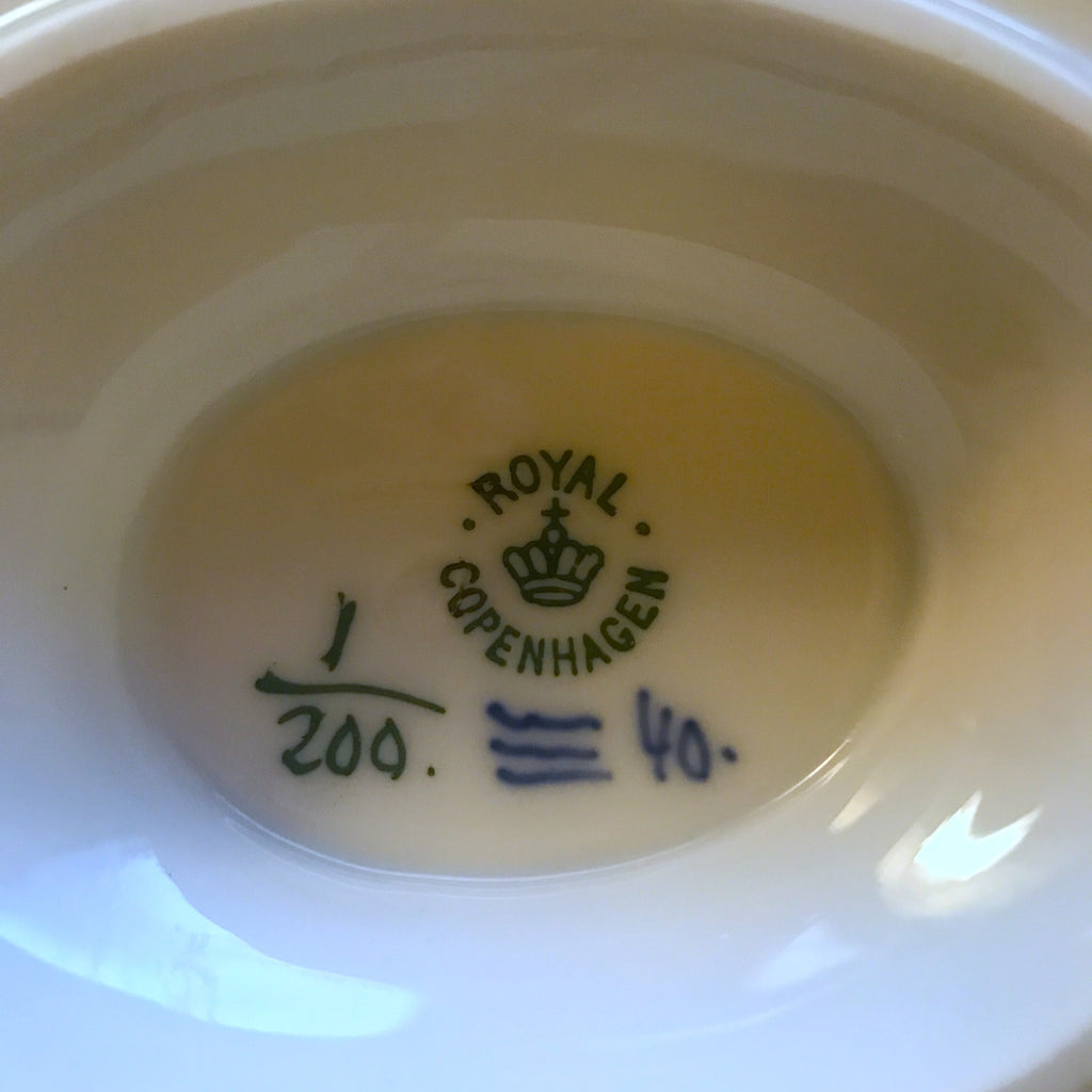 Sauce boat