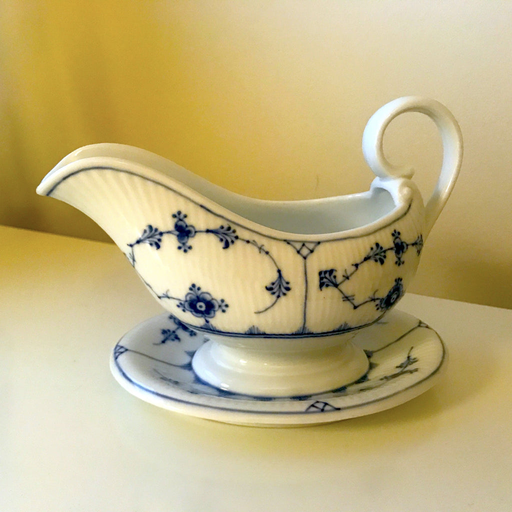 Sauce boat