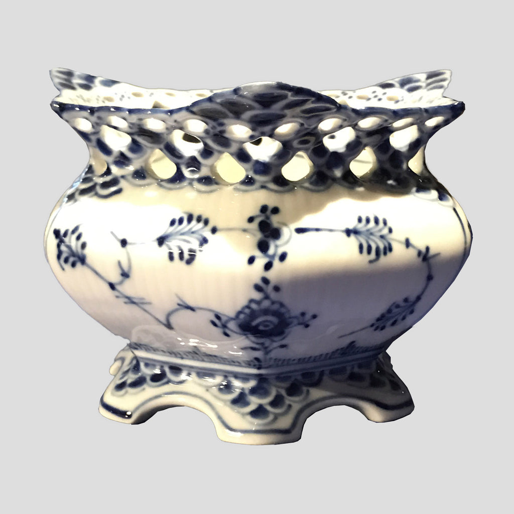 Sugar bowl